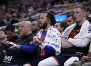 包含黄蜂客场惨败尼克斯，前程堪忧的词条