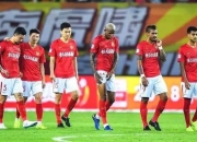 包含恒大主场不敌泰达，排名跌至第六的词条