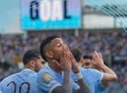 爱游戏在线登录-曼城誓死拼搏，再拔头筹欧冠