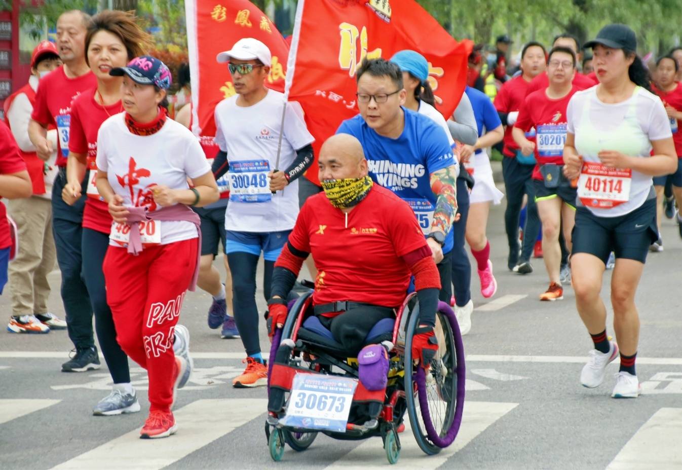包含马来西亚勇夺胜利，晋级决赛之路的词条