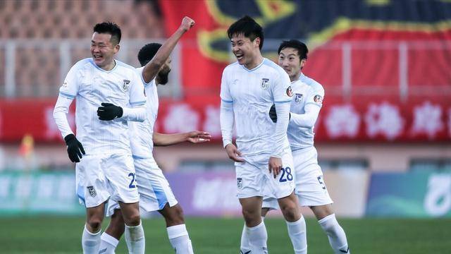 大连人胜出，成功晋级关键赛事