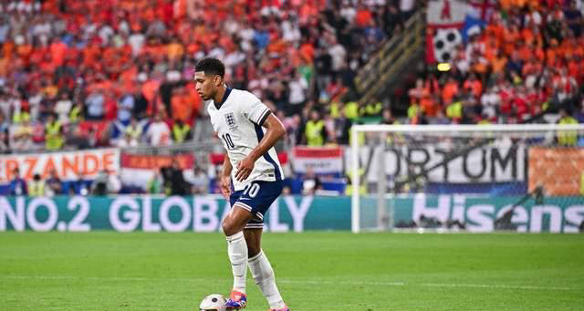 亚洲精英对决,谁能称霸足球舞台 亚洲精英对决,谁能称霸足球舞台