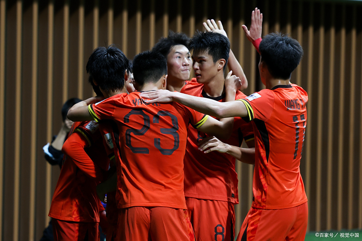 亚洲足球赛事令球迷沸腾，激烈角逐竞相展开的简单介绍