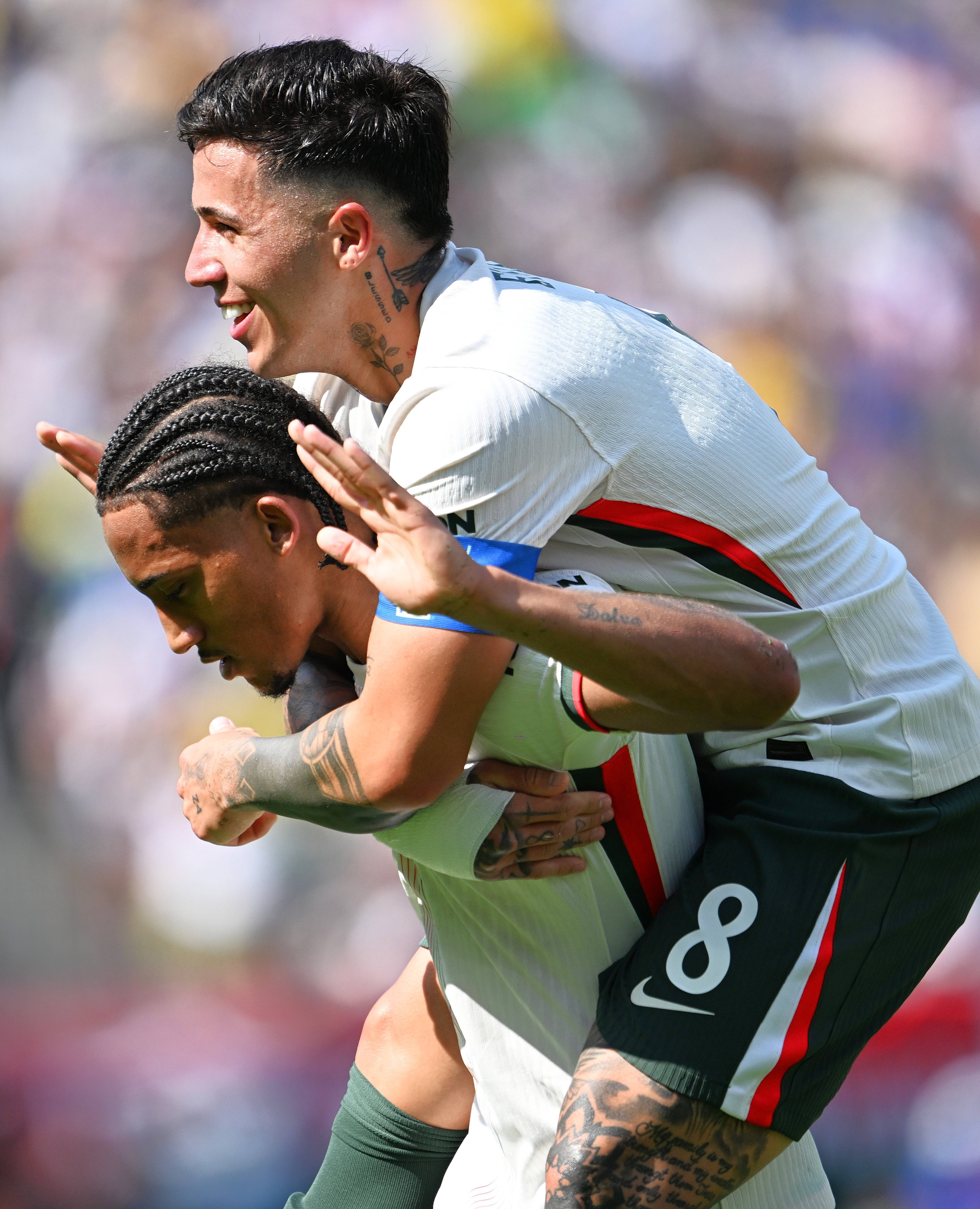 切尔西球员合力夺胜晋级欧洲顶尖联赛 切尔西球员合力夺胜晋级欧洲顶尖联赛